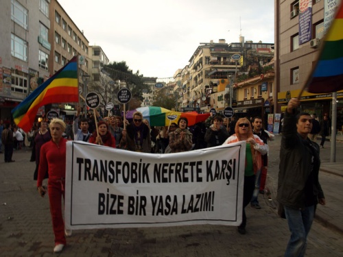 Haber | stanbulda ki Trans Kadna ete Saldrs!